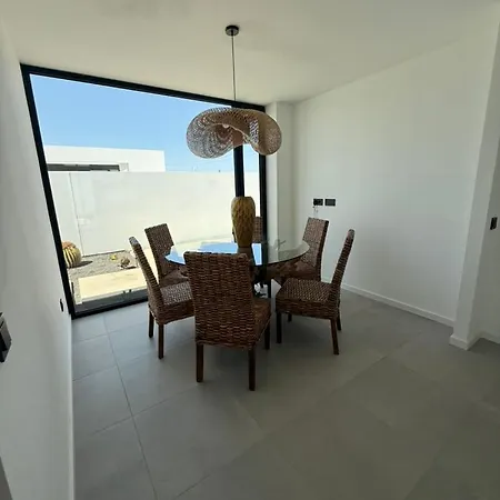 Stylish And Comfortable Anna In Villaverde וילה