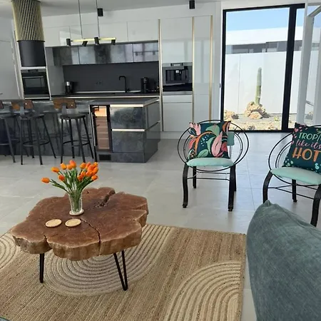 וילה Stylish And Comfortable Anna In Villaverde