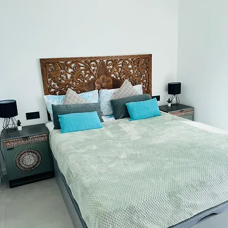 Stylish And Comfortable Anna In Villaverde * לאחארס