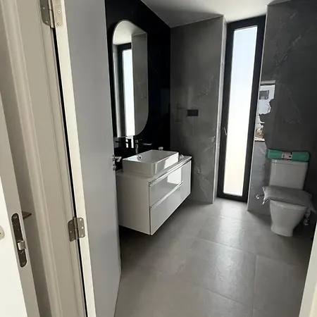 Stylish And Comfortable Anna In Villaverde Villa *