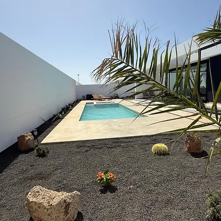 Stylish And Comfortable Anna In Villaverde Villa