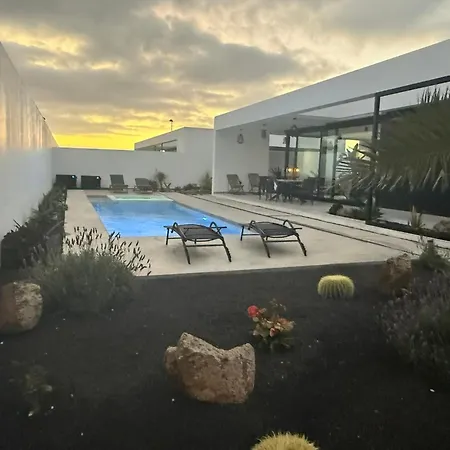 Stylish And Comfortable Anna In Villaverde *