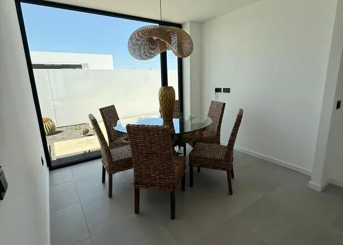 Stylish And Comfortable Anna In Villaverde Villa