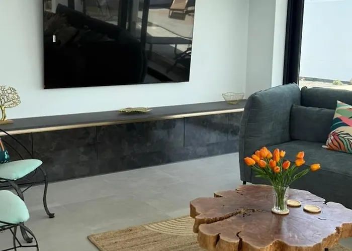 Stylish And Comfortable Anna In Villaverde Villa Lajares