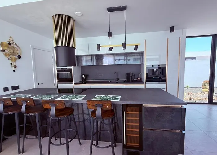 Villa Stylish And Comfortable Anna In Villaverde Lajares