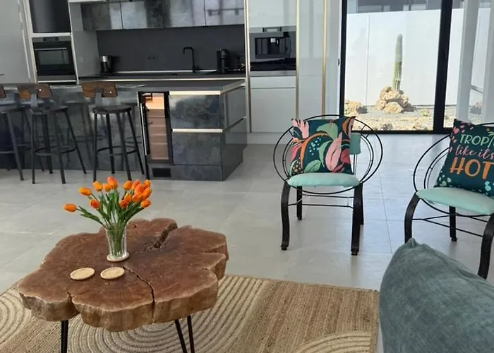 Villa Stylish And Comfortable Anna In Villaverde