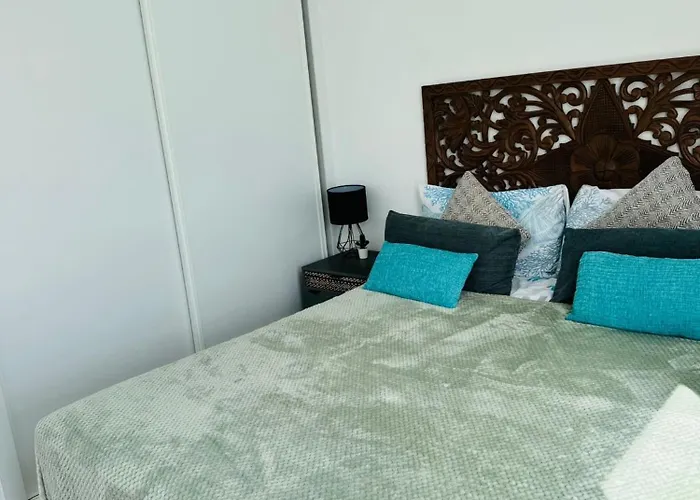 Stylish And Comfortable Anna In Villaverde Villa